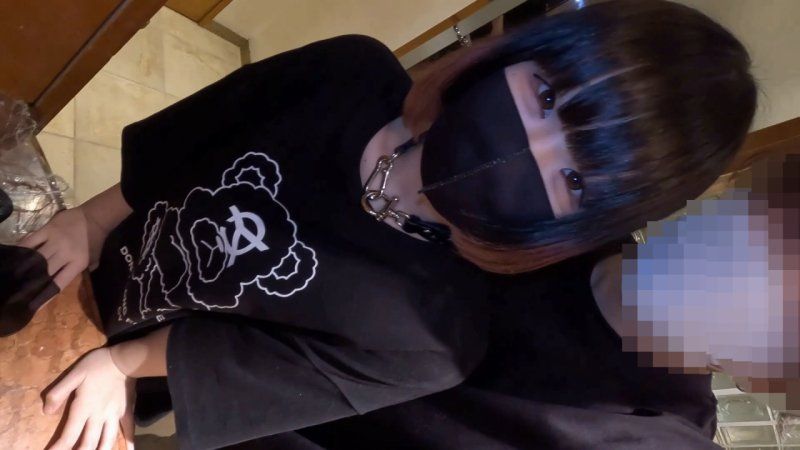 芽衣第四作！！超可愛的地雷風格私服，彷彿進入漫畫世界，洗完澡後睡眠不足但仍然進行素人性愛！！最後還有中出！