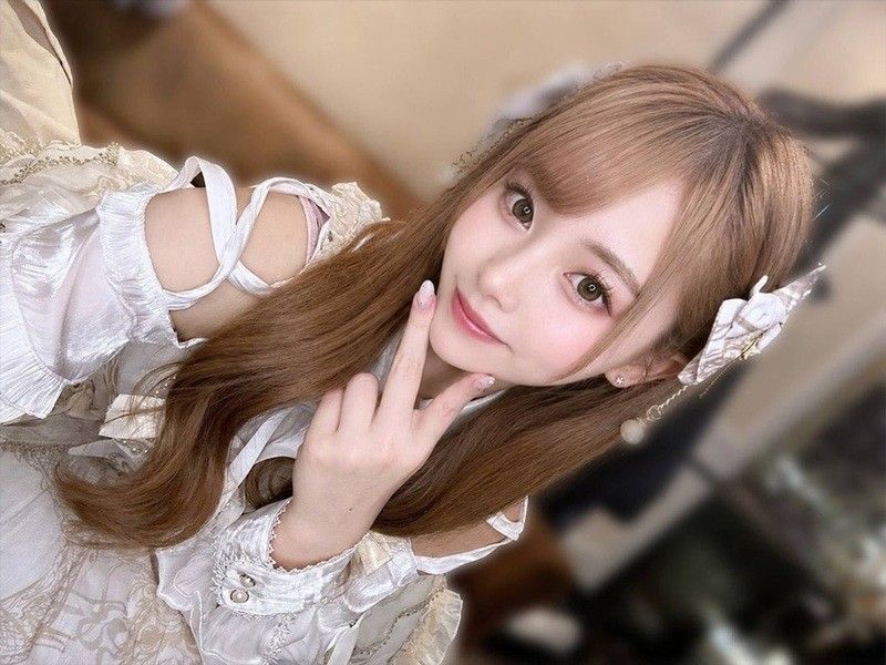 【顔出し解禁】”フォロワー急増中18歳美女コスプレイヤー”FC2衝撃出演。危険日中出し希少映像『1時間24分』。※残りわずか