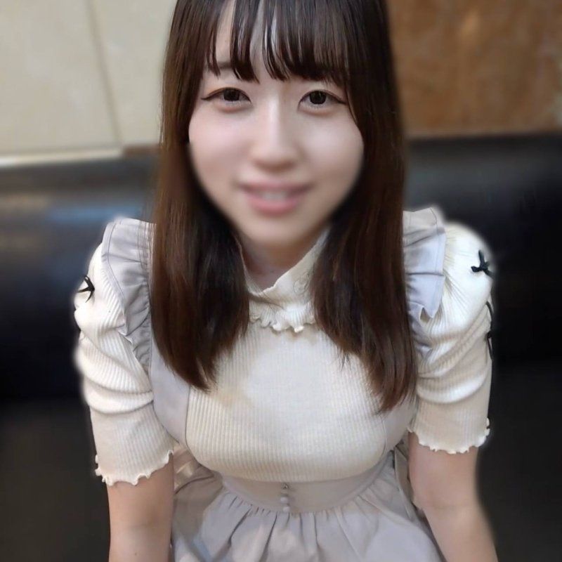 サムネからわかるこの巨乳！上京して1年、まだ都会に慣れない女子大生のあどけないセックスお楽しみください！