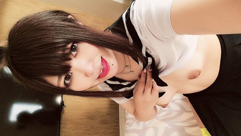 【可愛眼睛吸引人】激似菊地●美&hearts;連續中出！入手超困難初體驗美女登場！第一次大叔的大鵰＆技巧完全墮落緊抱懷孕等級大量中出