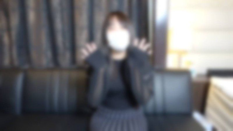 【私密拍攝/素人】（初次拍攝！）20歲的Mi◯醬。擁有可愛動漫聲音的美少女。一開始有點害羞，但只要一做愛就高潮連連，渾身濕透。