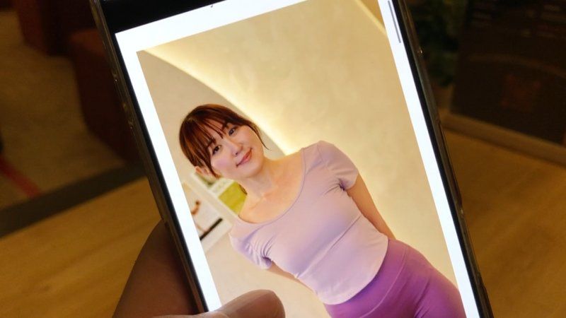 ニューヨークで全裸ヨガを体験してきました。【CFNM】