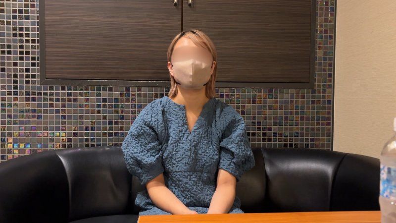 巨乳美容師22歳。「待ってっ、無理無理！ヤダァ！」歴代を更新する快楽に戸惑い叫ぶもバッチバチに突かれてイカされまくる。